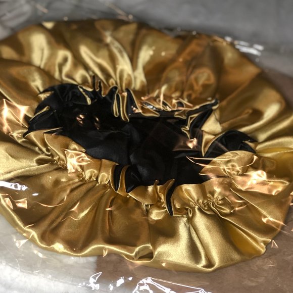 Bonnets - Picture 9 of 16